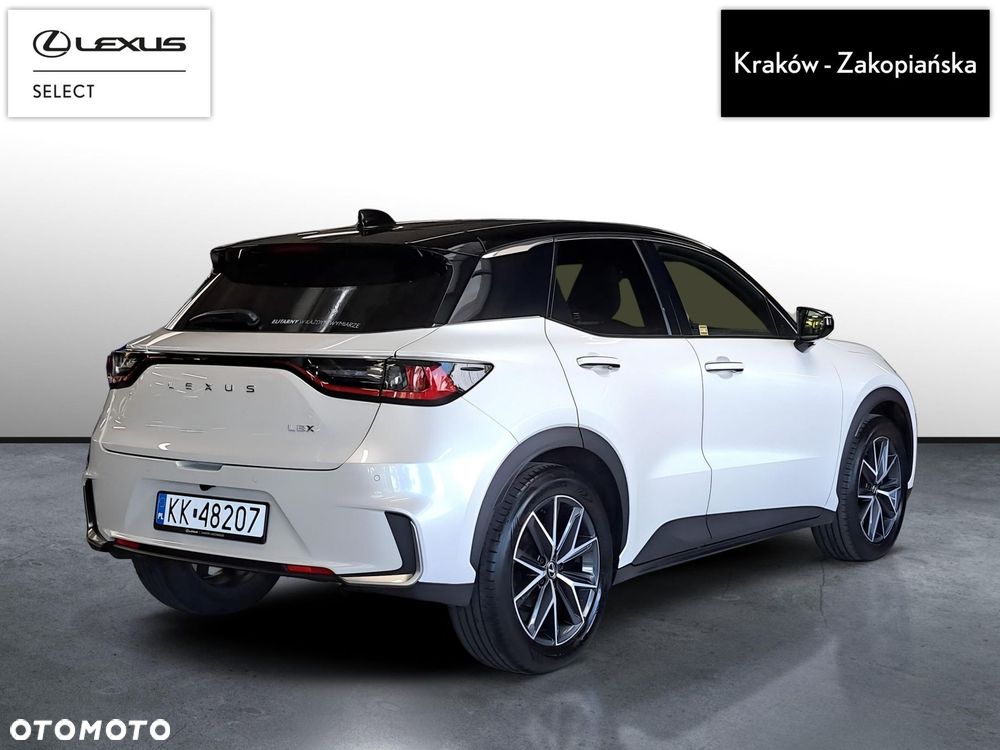 Lexus LBX 1.5 Hybrid Emotion - 10