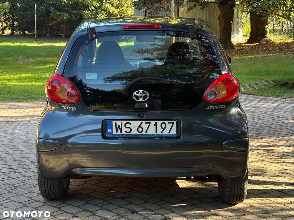 Toyota Aygo - 11