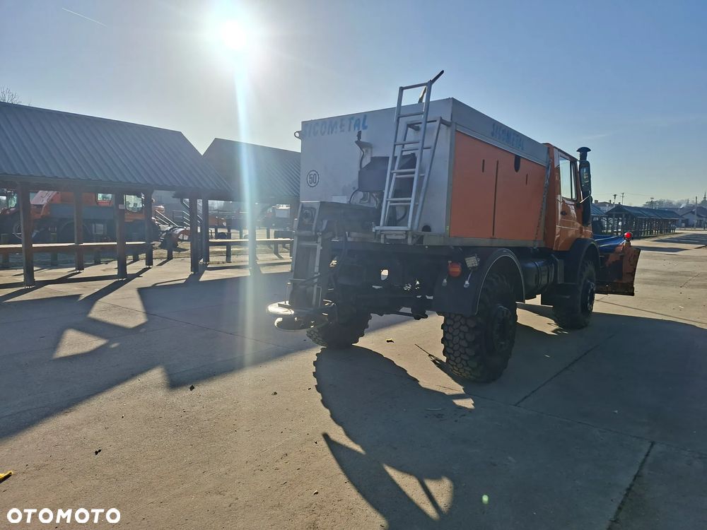 Mercedes-Benz Unimog - 3