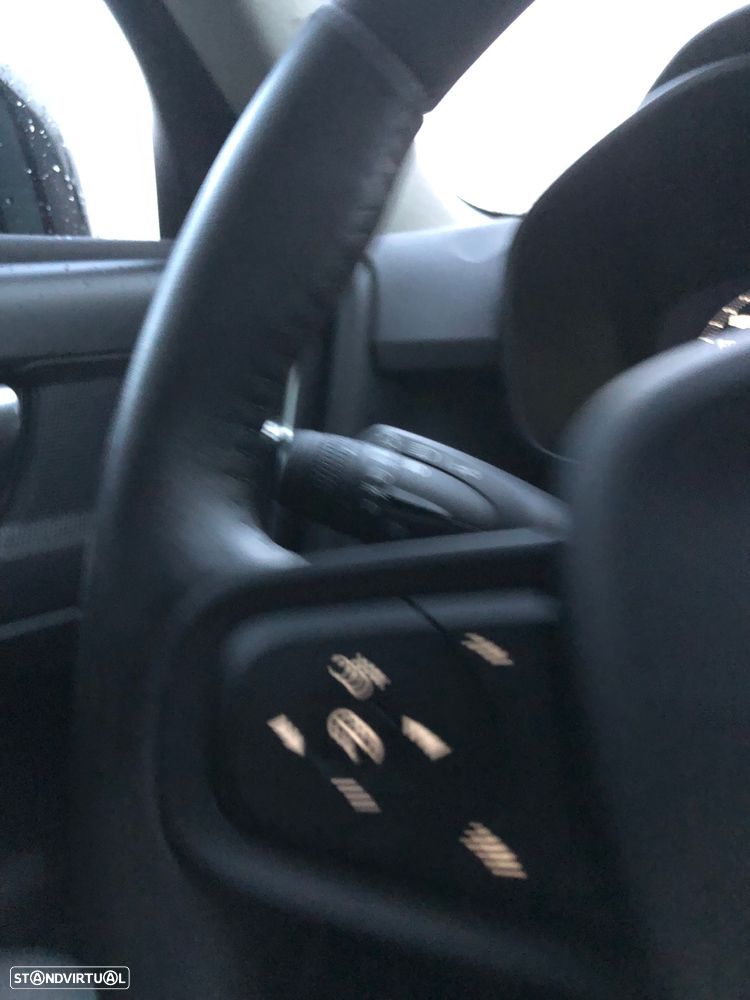 Volvo XC 40 1.5 T2 Momentum Plus - 26