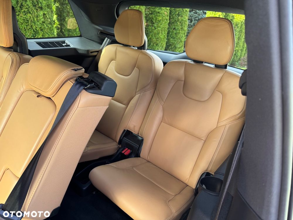 Volvo XC 90 D5 AWD Inscription 7os - 32