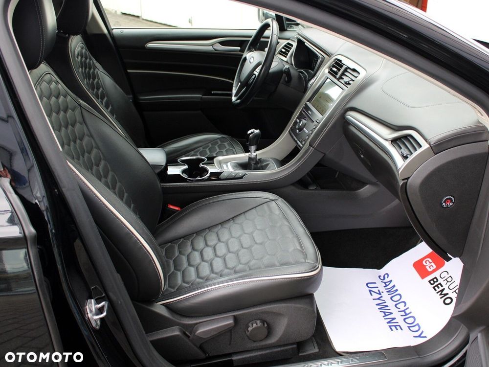 Ford Mondeo Vignale 2.0 TDCi - 18