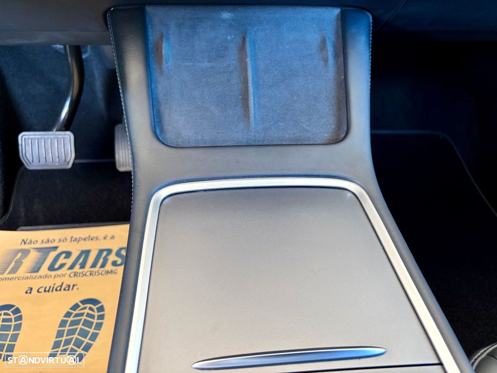 Tesla Model Y Long Range Dual Motor AWD - 14