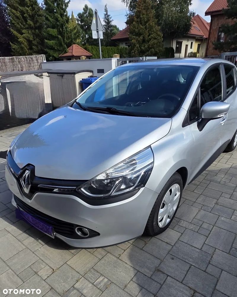 Renault Clio - 9