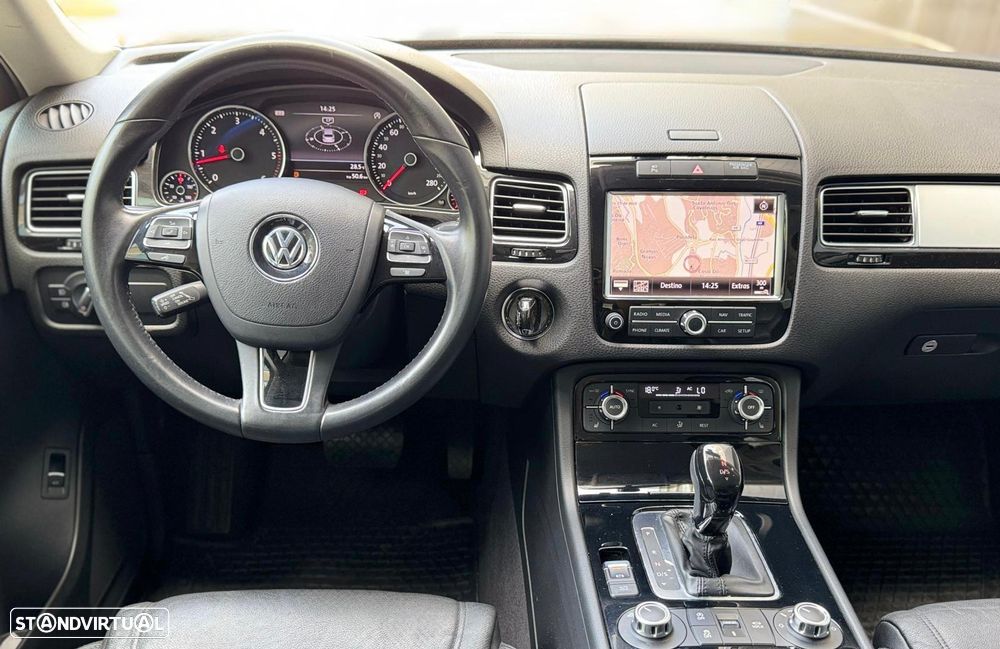VW Touareg 3.0 V6 TDI Blue Motion DPF Auto Exclusive - 9