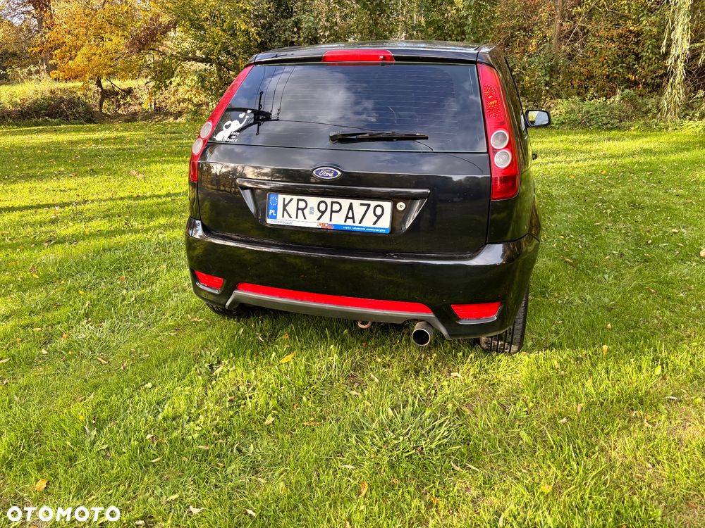 Ford Fiesta - 6