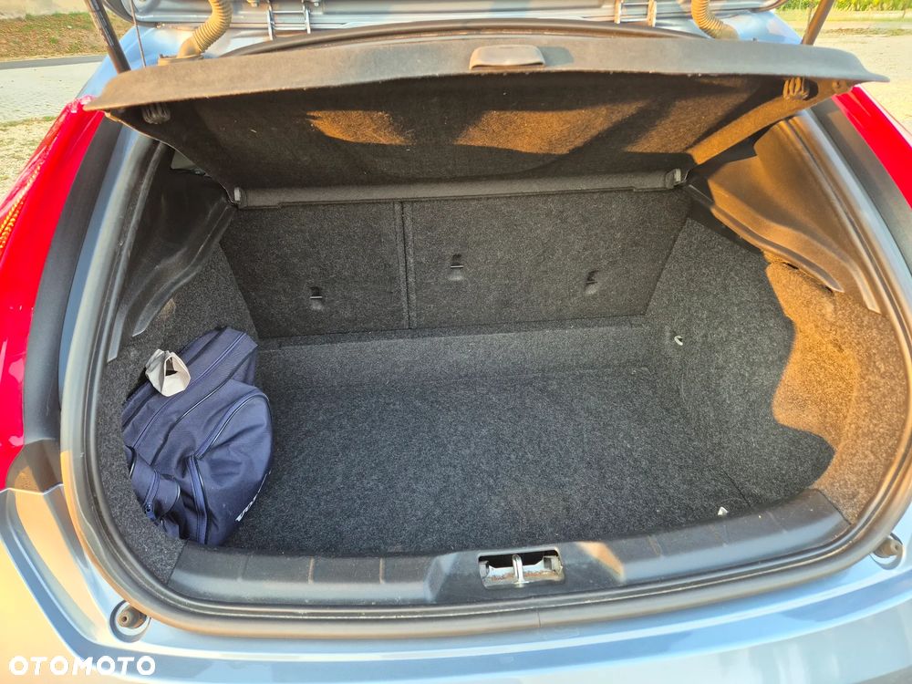 Volvo V40 T5 Drive-E Momentum - 4