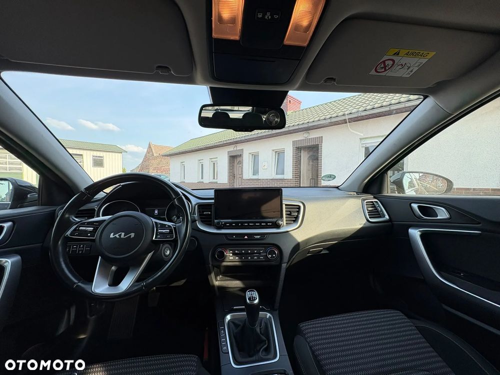 Kia Ceed - 14
