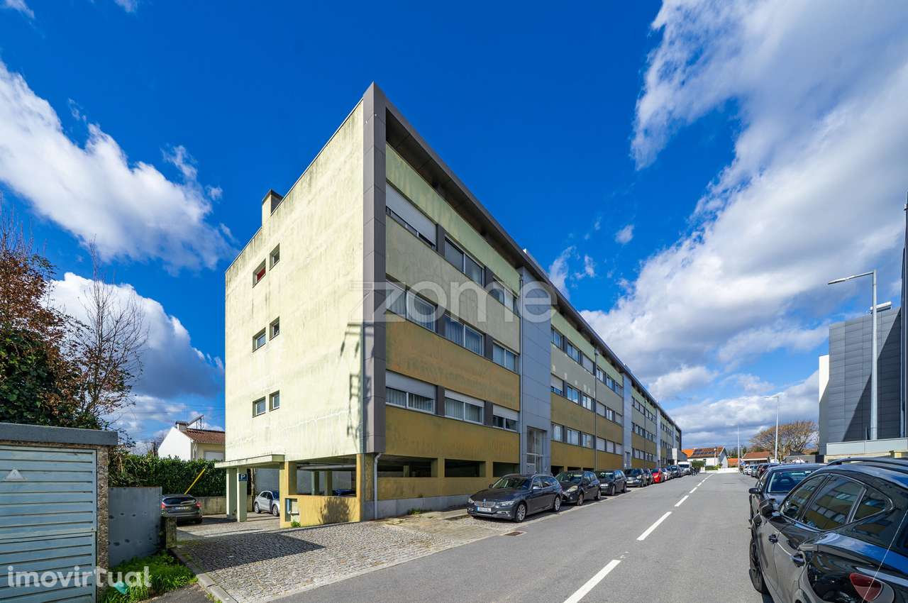 Apartamento T3 Renovado, em Vila de Prado, Vila Verde - Grande imagem: 3/52