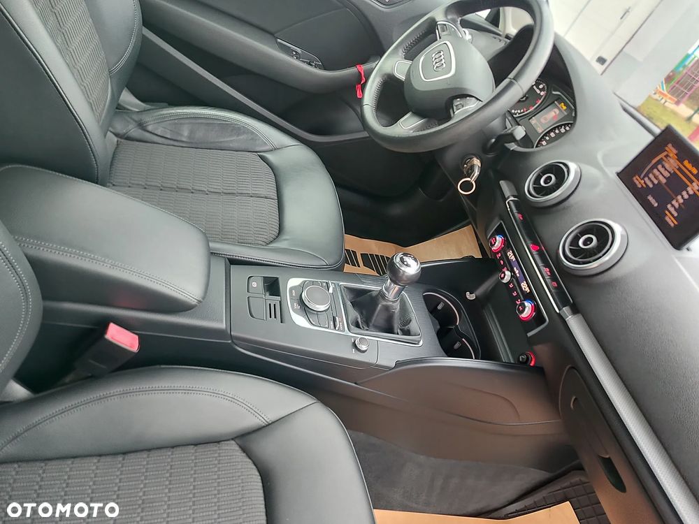 Audi A3 3-drzwiowe 1.4 TFSI Ambition - 15