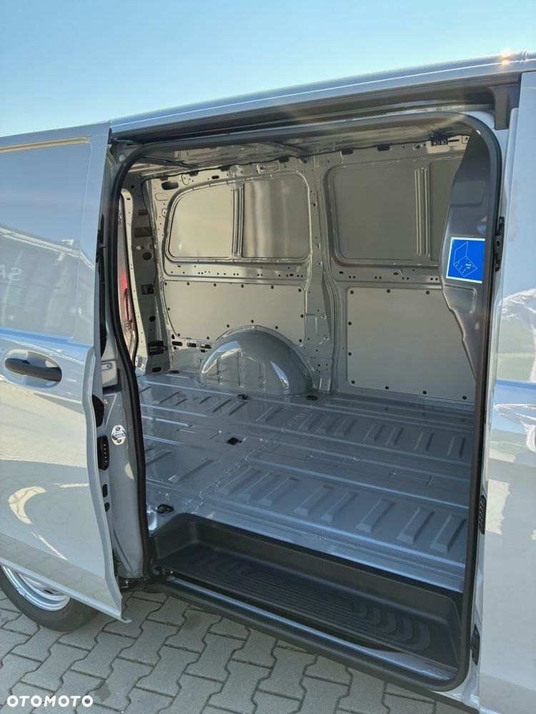 Mercedes-Benz VITO 114 CDI Furgon L2 - 17