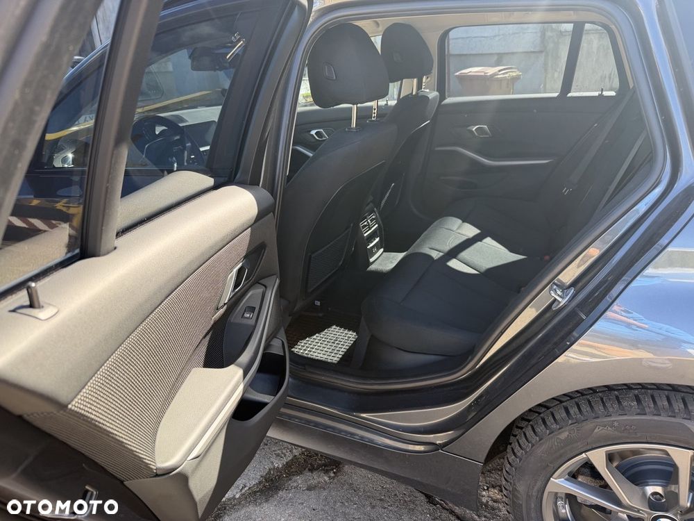 BMW Seria 3 320d MHEV Advantage - 8