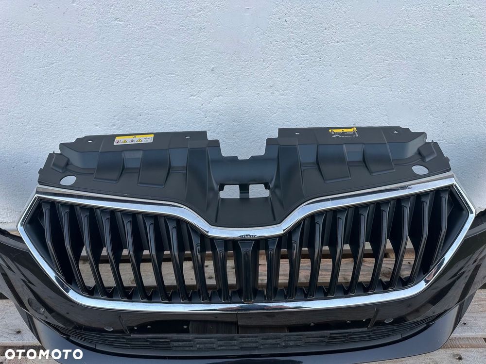 zderzak przód przedni skoda fabia iii 3 6v0 lift 2018- 6v0807221f kompletny - 4