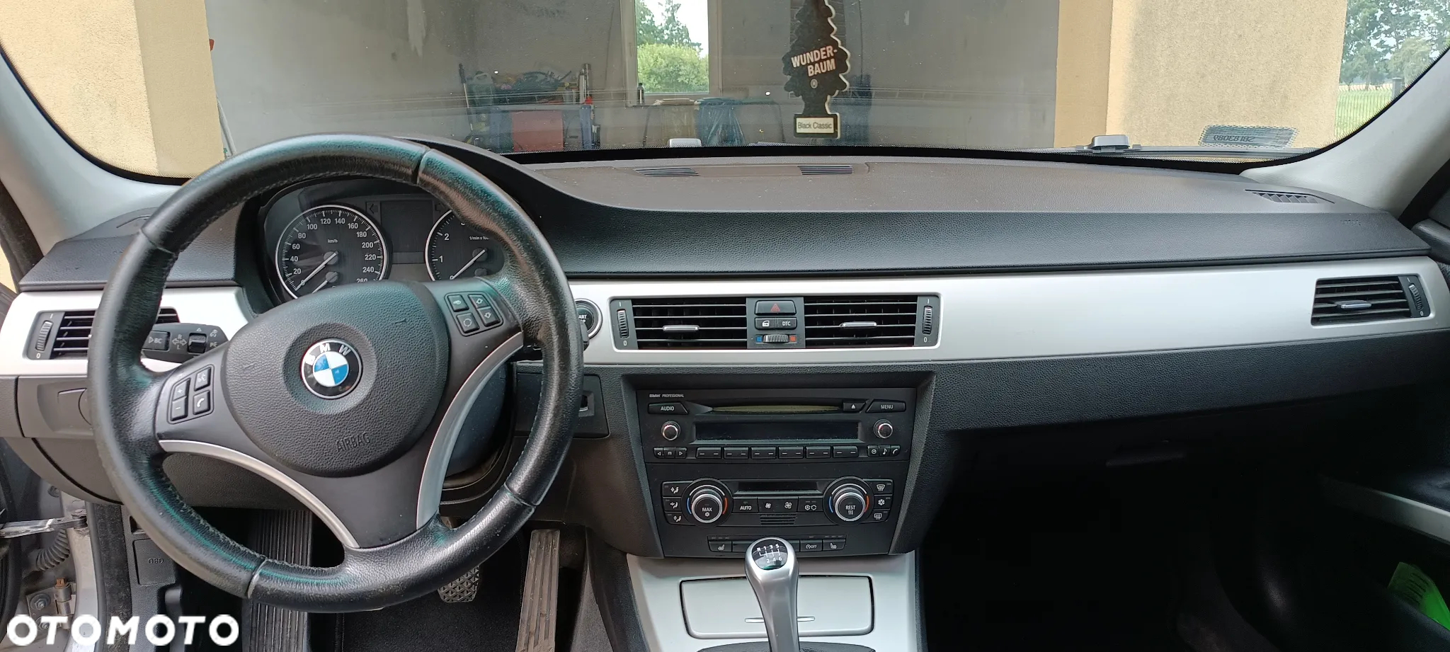 BMW Seria 3 320i - 10