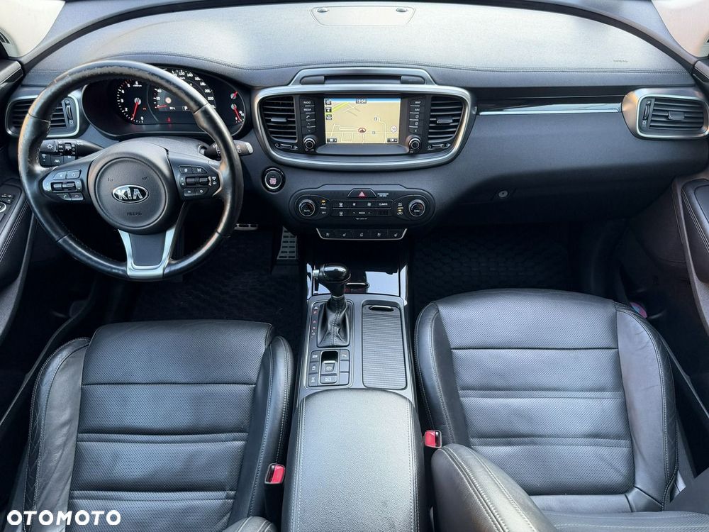 Kia Sorento - 11