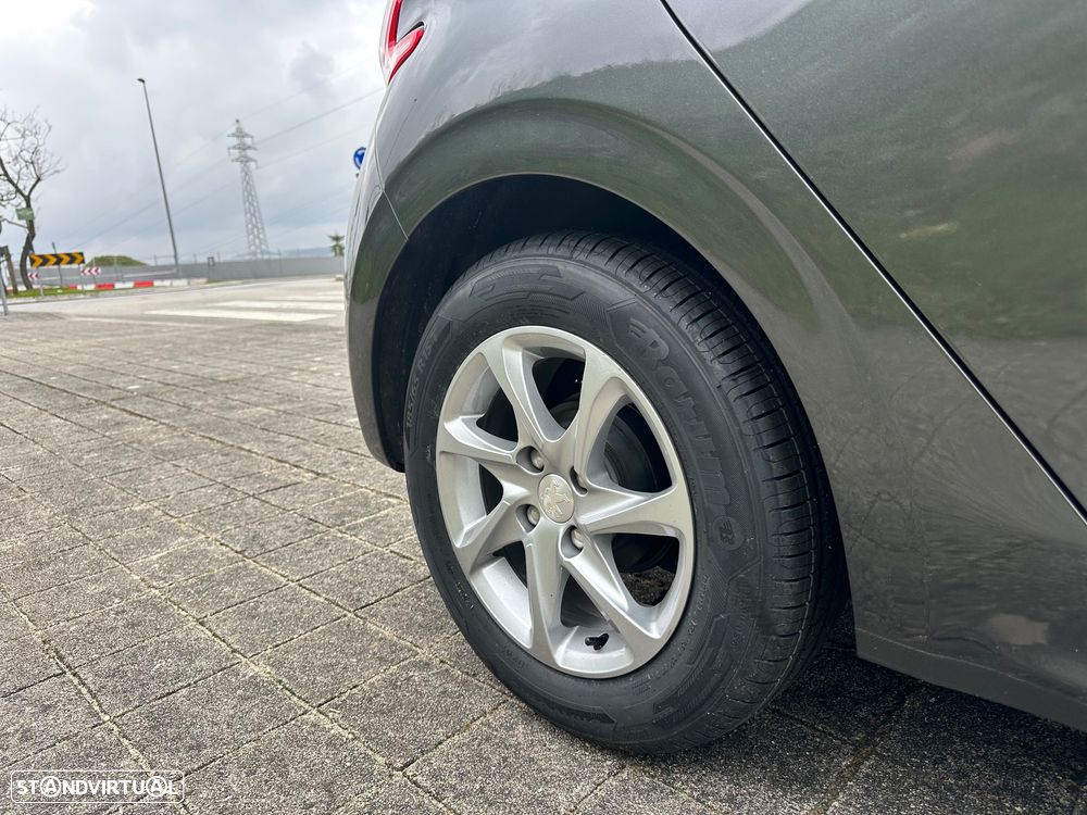Peugeot 208 1.4 HDi Active - 12