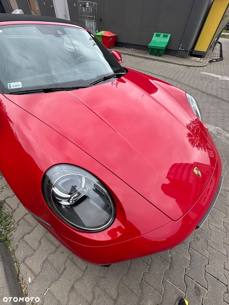 Porsche 911 Carrera 4S - 11