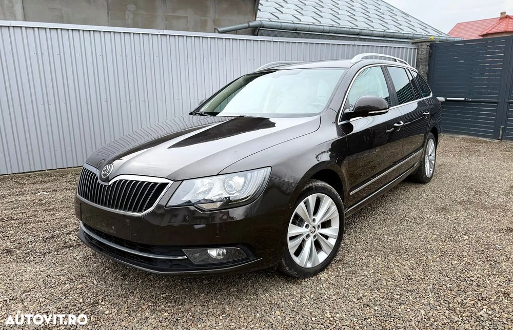 Skoda Superb 2.0 TDI 4X4 Laurin&Klement - 1