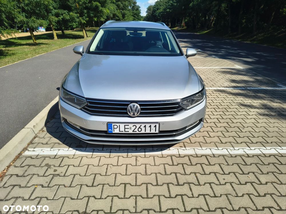 Volkswagen Passat 1.6 TDI (BlueMotion Technology) DSG Comfortline - 2