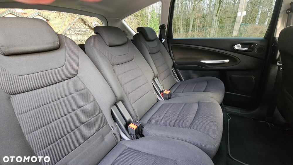 Ford S-Max 2.0 TDCi DPF Titanium X - 19