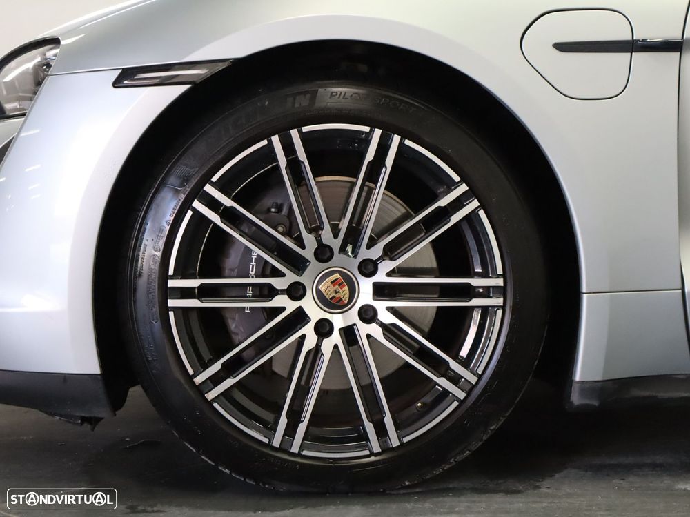 Porsche Taycan Standard - 6