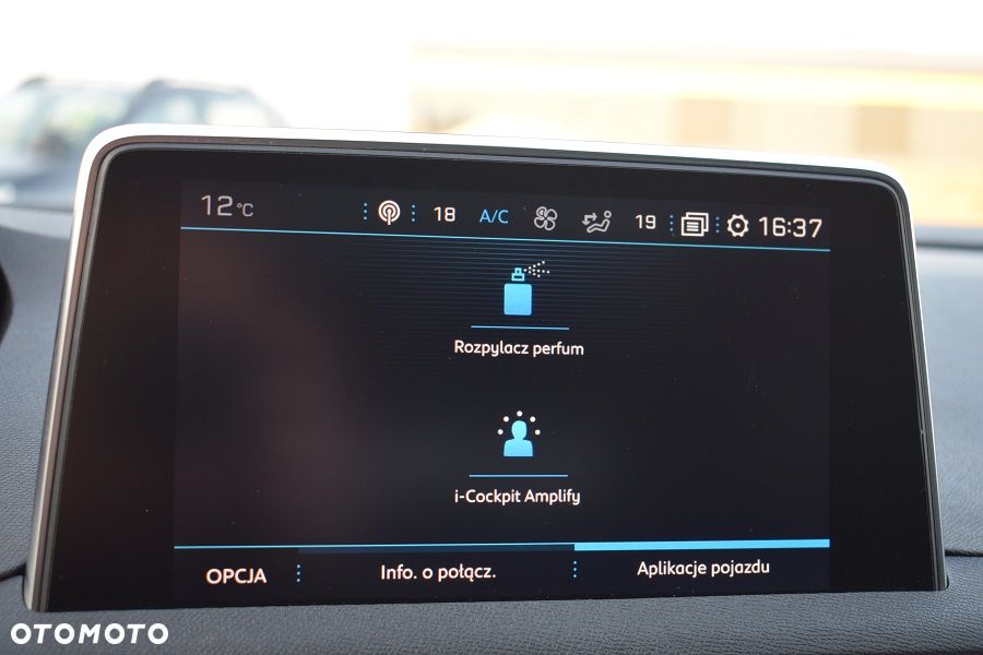 Peugeot 3008 1.2 PureTech GPF Allure S&S - 21