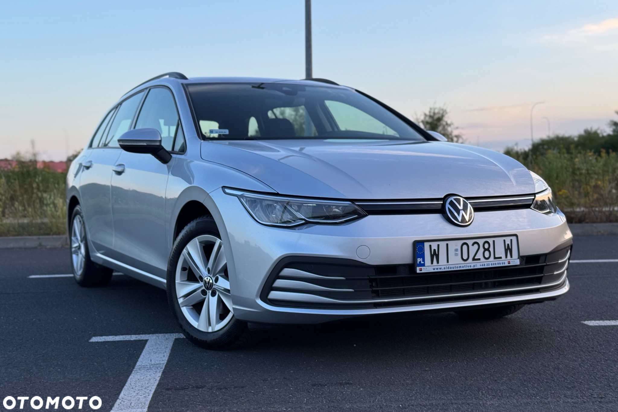 Volkswagen Golf VIII 1.5 TSI EVO Life - 9