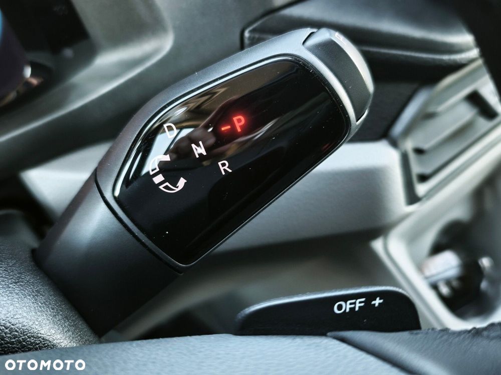 Volkswagen Crafter Furgon 3640 - 21