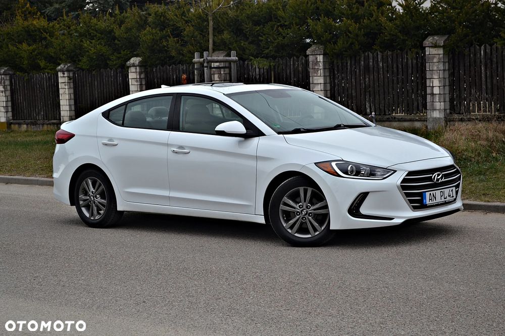 Hyundai Elantra - 19