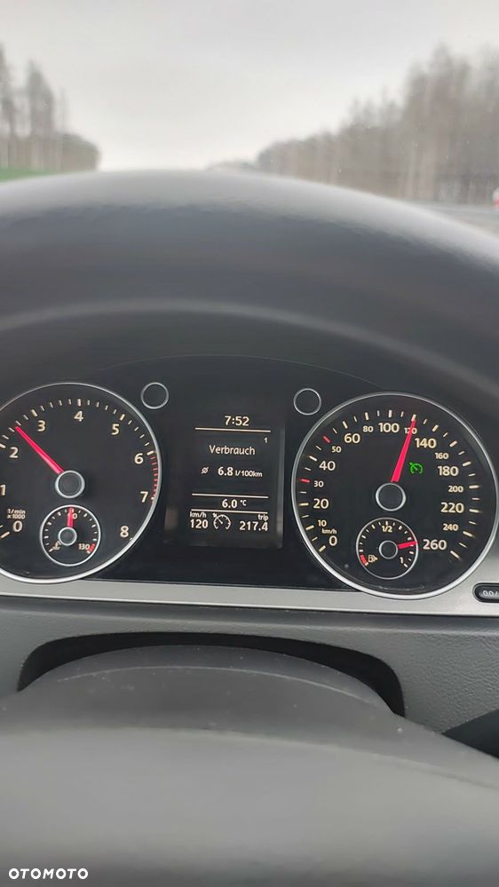 Volkswagen Passat 1.8 TSI Individual - 17