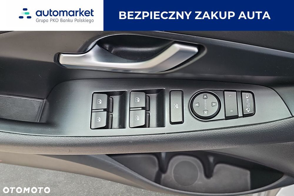 Hyundai i30 1.5 DPI Smart - 13