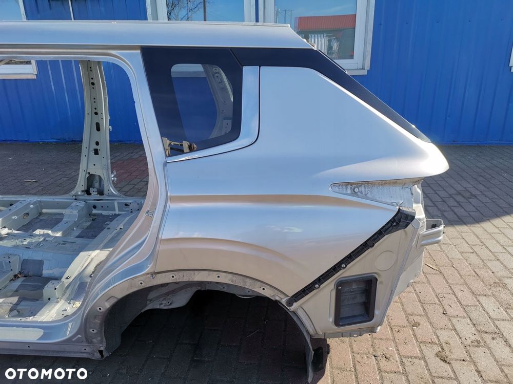 MITSUBISHI OUTLANDER IV 21 CWIARTKA BLOTNIK TYL PRAWY USA - 2