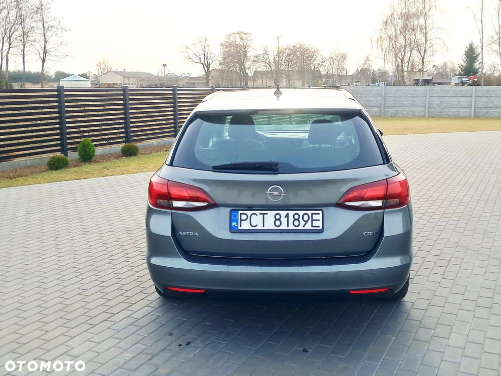 Opel Astra 1.6 CDTI Enjoy - 10