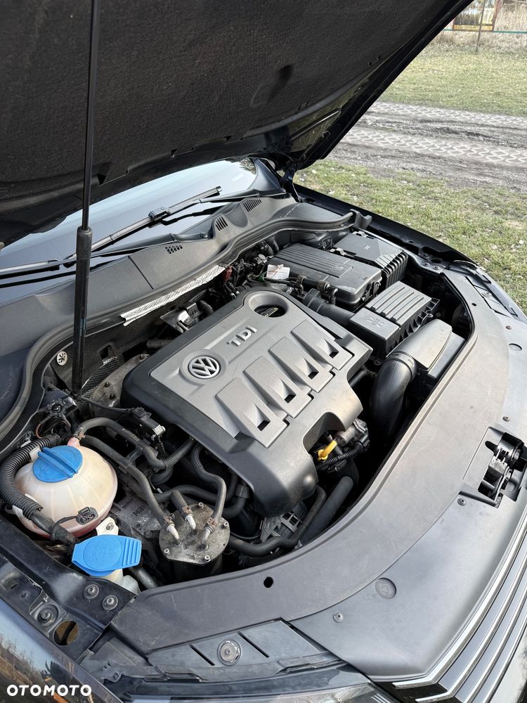 Volkswagen Passat 2.0 TDI Comfortline DSG - 5