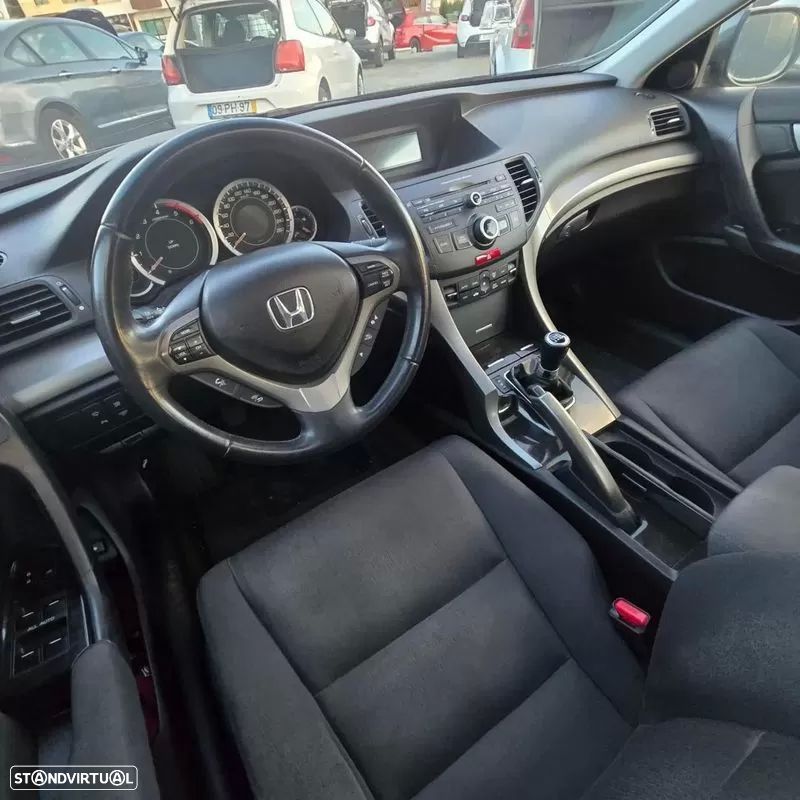 Honda Accord 2.2 i-DTEC Executive Advance E.Limitada - 16