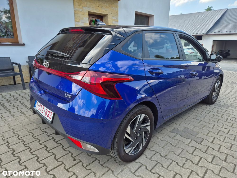 Hyundai i20 blue 1.2 Pure - 4