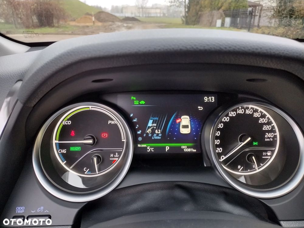 Toyota Camry 2.5 Hybrid Comfort CVT - 29