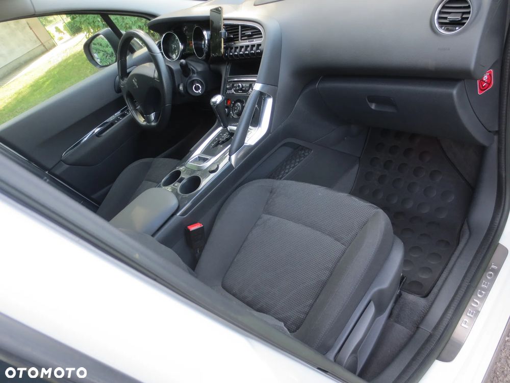 Peugeot 3008 2.0 HDi Allure - 8