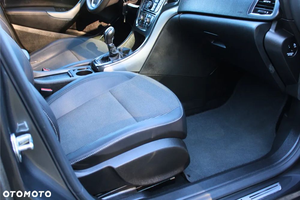 Opel Astra 1.7 CDTI DPF Cosmo - 20