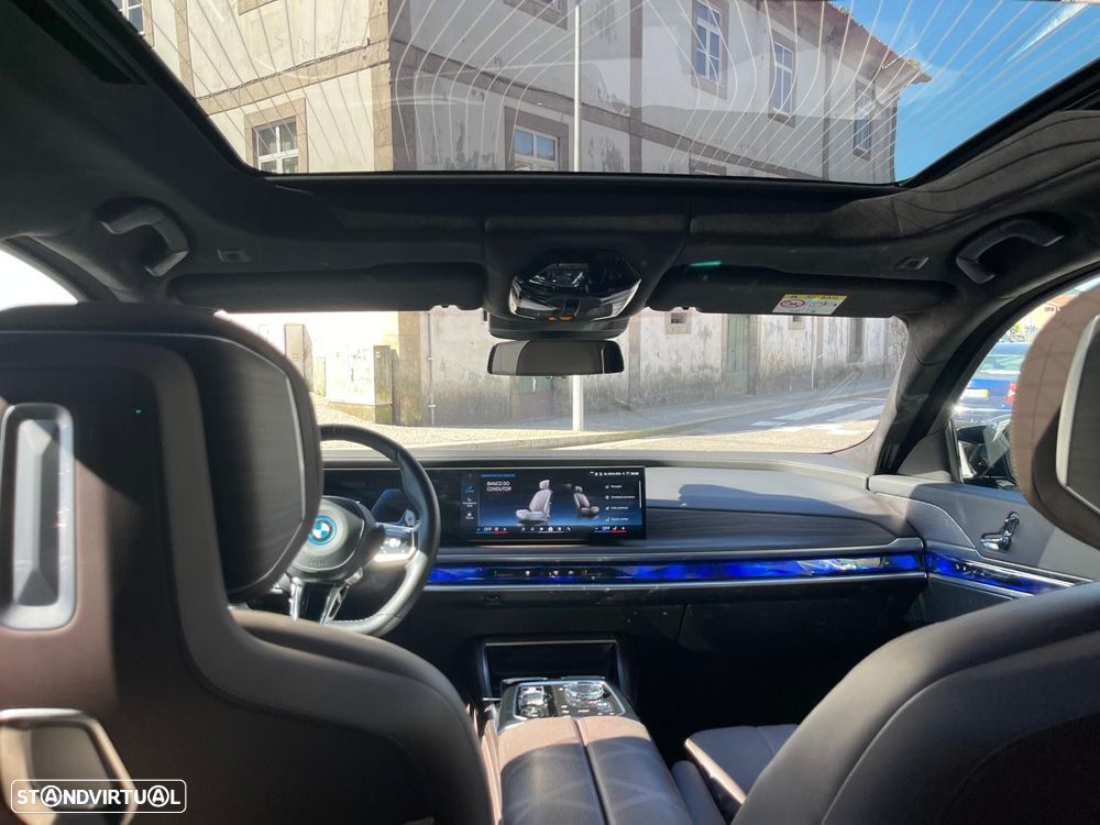 BMW 760 M760e xDrive - 39