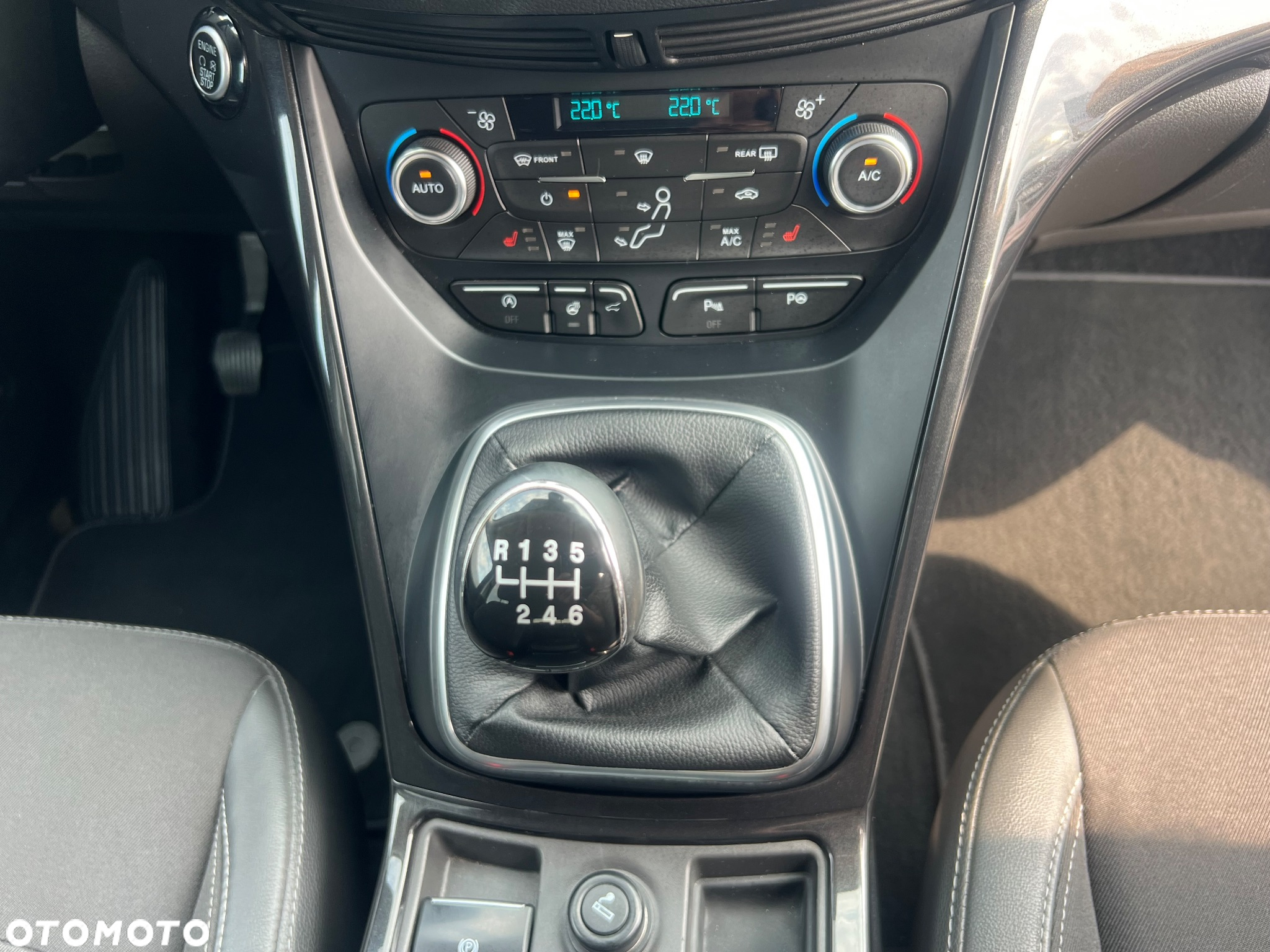 Ford Kuga 1.5 EcoBoost FWD Titanium - 16