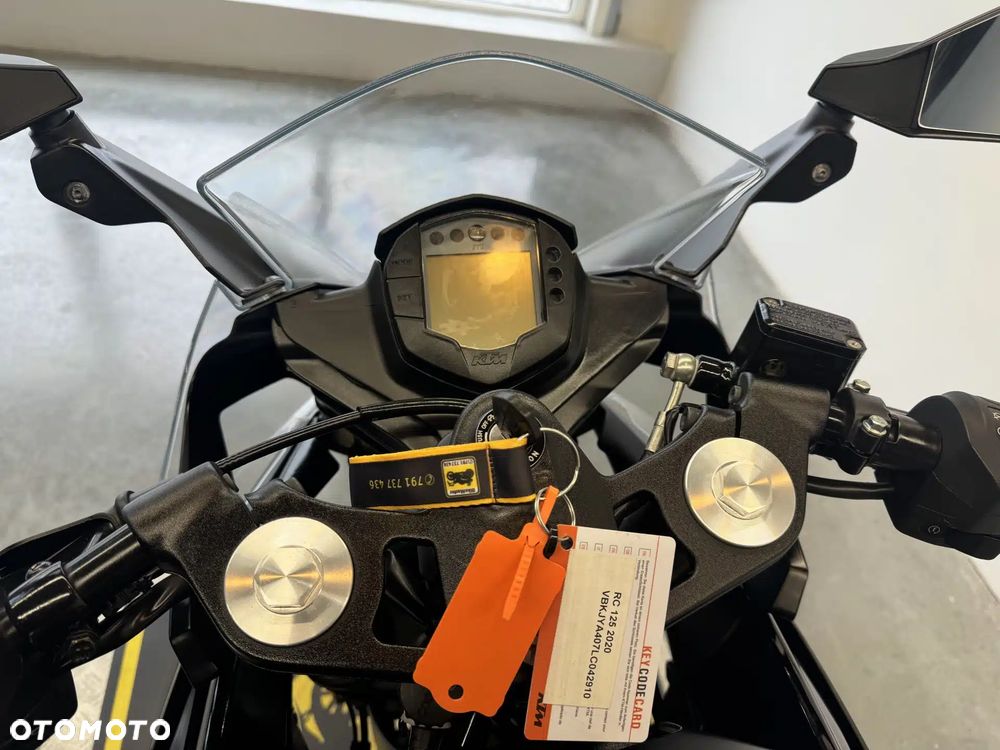 KTM RC 125 - 31