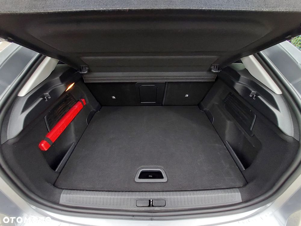 Citroën C4 1.2 PureTech Shine S&S - 18