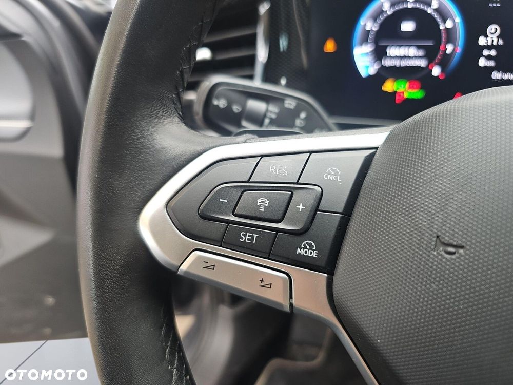 Volkswagen Passat - 14