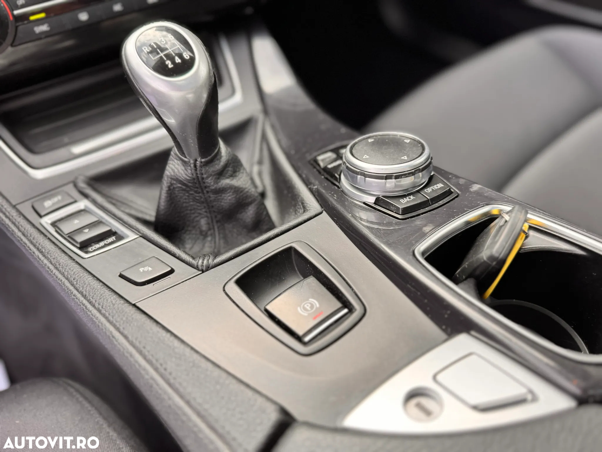 BMW Seria 5 520d - 39