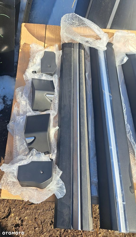 Listwa listwy na drzwi przód tył  Mazda CX-5 II KE KF QKFE-51-R10A QKFE51R10A - 5