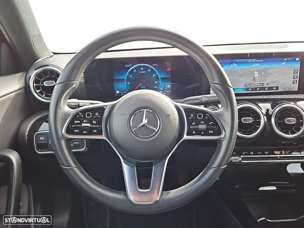 Mercedes-Benz A 250 e Style Plus - 13