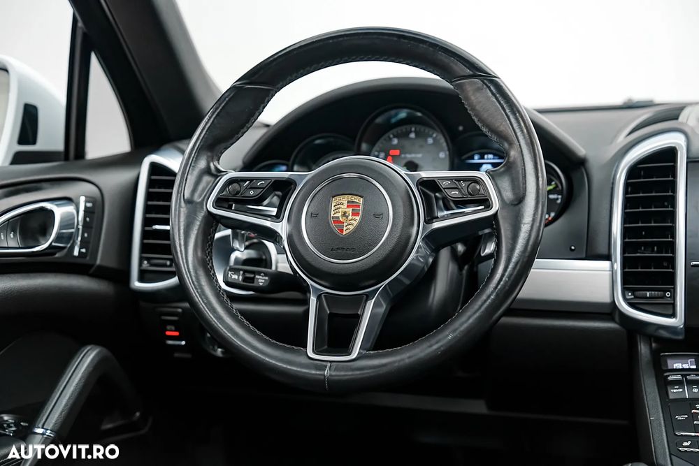 Porsche Cayenne S E-Hybrid Platinum Edition - 20