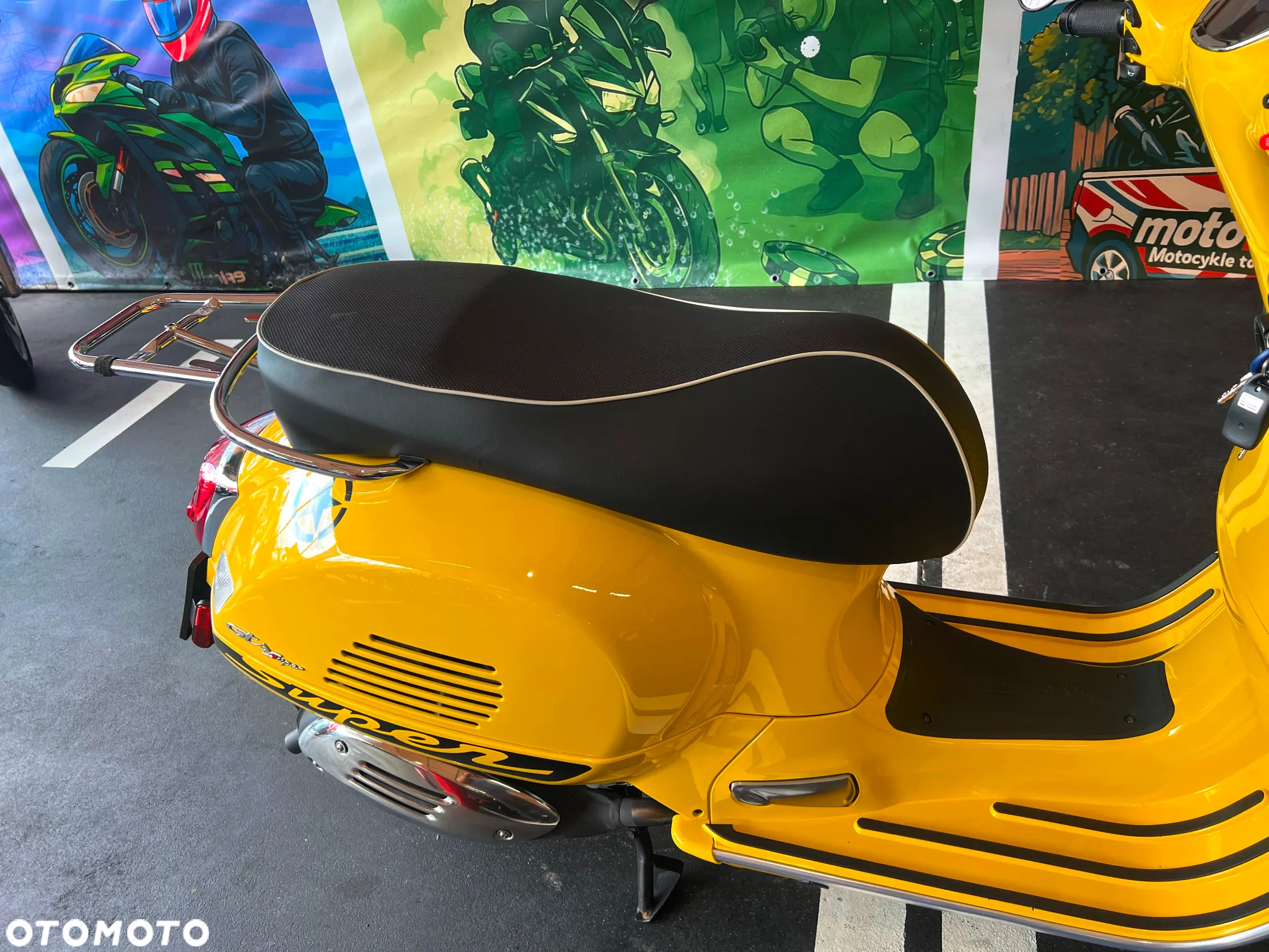 Piaggio Vespa - 11