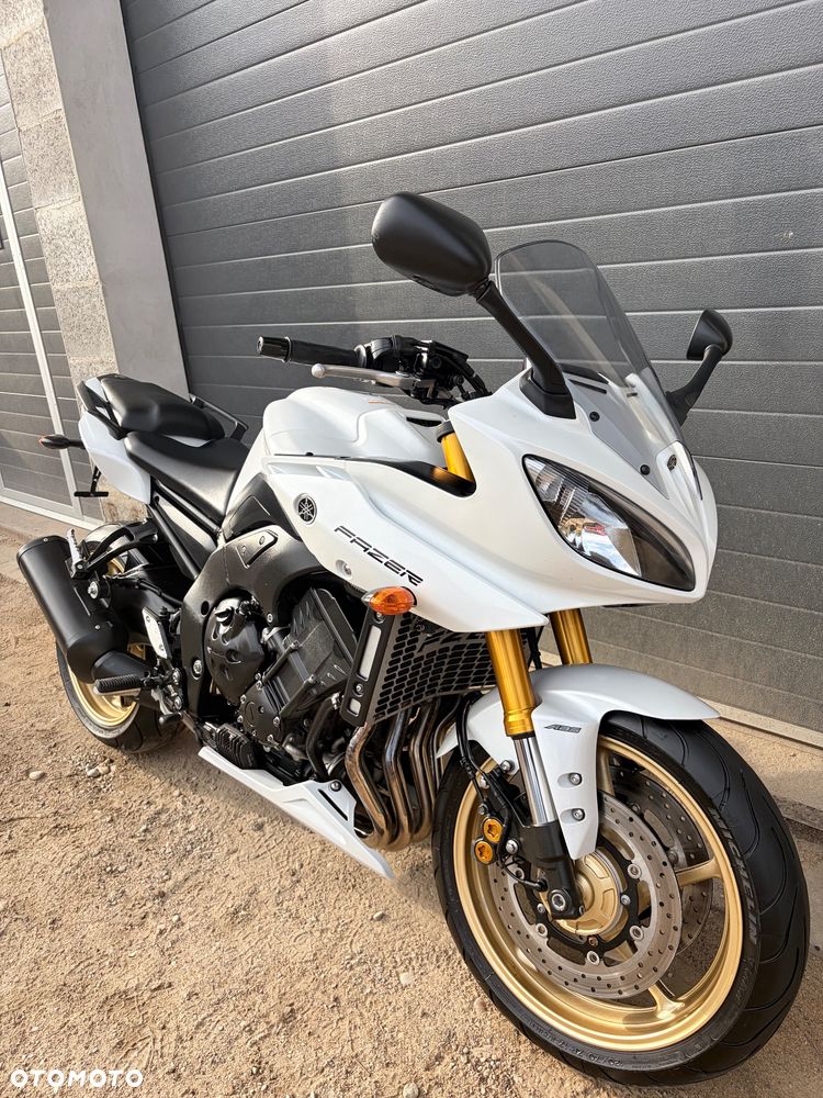 Yamaha FZ8 - 6